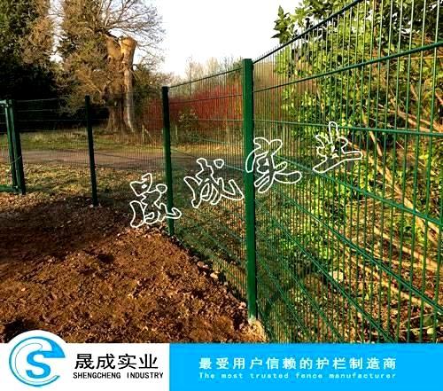 围墙护栏厂家,市政道路护栏,铁丝网护栏